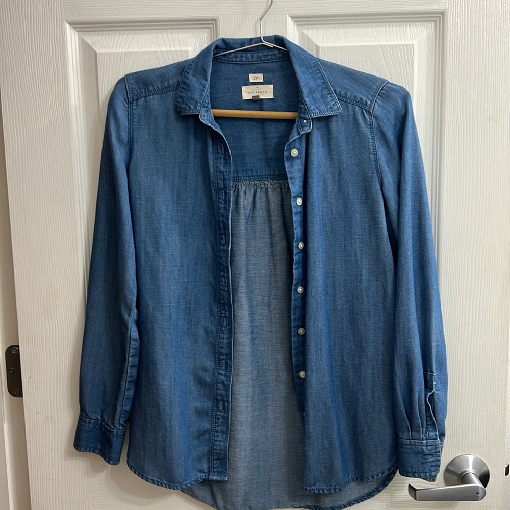 Loft Chambray Button Up Shirt